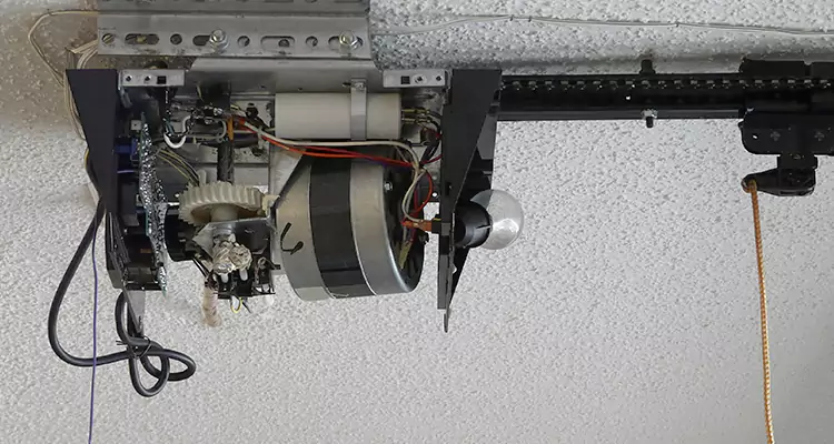 Emergency Garage Door Opener Repair in Bonita Springs, FL