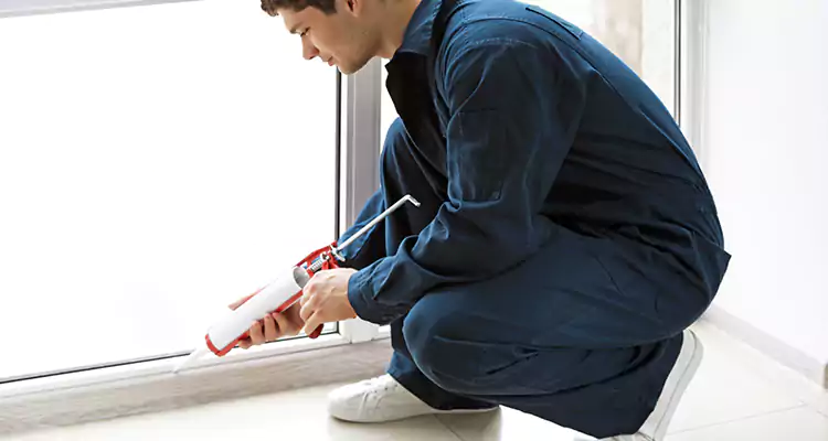 Window Glass Caulk Repair in Bonita Springs, FL