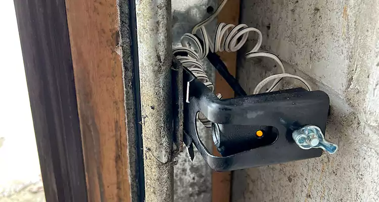 Fix Broken Garage Door Sensor in Bonita Springs, FL