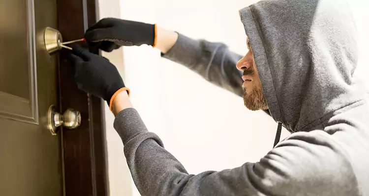 Emergency Motel Lock Repairs—Available 24/7 in Bonita Springs, FL