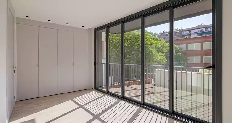 Fix Sliding Screen Door Track in Bonita Springs, FL